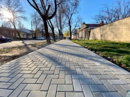 В исторической части Николаева уложили тротуарную плитку