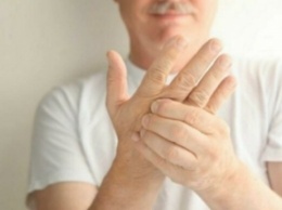 Очень опасно: врачи рассказали, о каких болезнях расскажет онемение рук