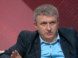 «Мы все будем страдать»: Романенко рассказал, как выжить украинцам в условиях коллапса