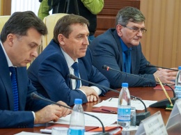 Правительство Крыма подписало Меморандум о неповышении цен на социально значимые продукты