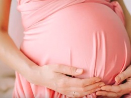 Все случилось ночью: беременная женщина из Ирпеня с подозрением на коронавирус родила ребенка. Подробности