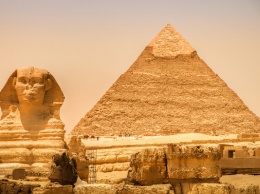 В Египте решили продезинфицировать пирамиды Гизы из-за COVID-19