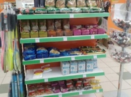 В магазинах EVA начали продавать соль и гречку (ФОТО)