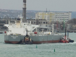 В Украину прибыл первый в этом году танкер с нефтью из США