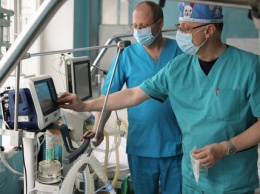 В запорожских больницах не хватает аппаратов ИВЛ, кислородных концентраторов и мониторов пациента