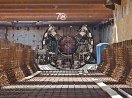 Метро на Виноградарь: строители показали гигантскую машину для тоннелей
