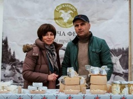 Секреты украинского сыровара. Сыры в листьях крапивы и черемши (ФОТО)