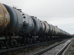 Власти Казахстана запретили ввозить в страну российское топливо