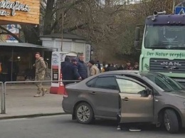 На площади Победы в Николаеве образовалась пробка из-за ДТП, - ФОТО