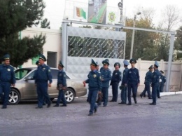 Туркменистан запретил слово "коронавирус", за маску - арест