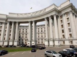 МИД призвал РФ обеспечить доступ врачей в "ЛДНР"