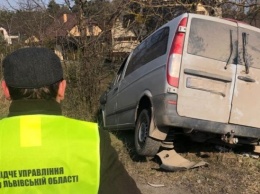 Во Львовской области произошло ДТП с микроавтобусом, есть погибшие