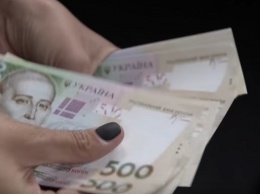 Украинцы ликуют: нардепы случайно навсегда запретили банкам взвинчивать проценты по кредитам