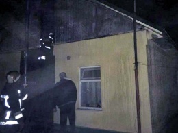 В Кривом Роге ночью горело частное домовладение