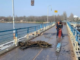 Пешеходному мосту в Николаеве необходима замена якорных цепей - Капацына (ФОТО)