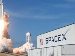 Уже 6 сотрудников SpaceX больны коронавирусом, но компания продолжает готовиться к миссии