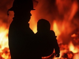 В Днепр доставили 7-летнюю девочку, которая пострадала в пожаре
