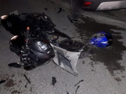 Два подростка на мотоцикле попали в ДТП в Симферополе (ФОТО)