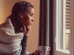 Психотерапевт объяснила, как избавиться от тревожности и раздражительности во время самоизоляции