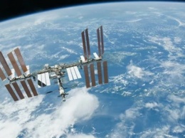 Стали известны имена космонавтов, которые полетят на МКС на полностью российской ракете