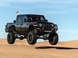 1000-сильный Jeep Gladiator проехал по песчаным дюнам