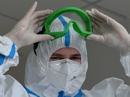 Вот как выглядят медики в Мелитополе, которые работают с пациентами с коронавирусом (фото)