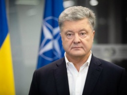 Порошенко призвал принять закон о банках в интересах украинцев