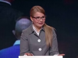 Тимошенко обвинила новую власть во всех грехах, "700% к окладу"