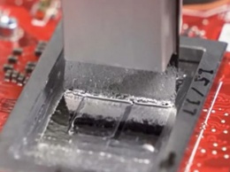 ASUS усовершенствовала процесс нанесения «жидкого металла» на мобильные процессоры