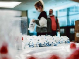 Le Figaro: В домах престарелых идет "вторая битва" против коронавируса