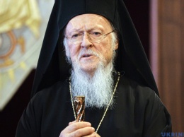 Вселенский Патриарх призвал христиан оставаться на Пасху дома