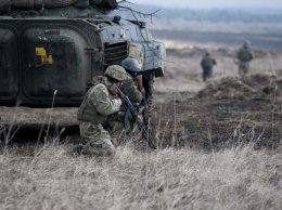 На Донбассе оккупанты вновь нарушили перемирие и ранили троих украинских бойцов