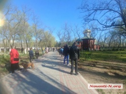 Николаевская полиция проследила, как в Вербное воскресенье соблюдают карантин в храме на Театральной (ФОТО)