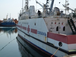 Санитарное судно ВМС Украины подготовили к приему больных COVID-19