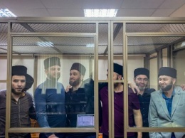 Российсий суд продлил арест восьмерым крымским татарам, обвиняемым по делу Хизб ут-Тахрир