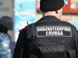 В Одессе ищут взрывчатку в больницах, вокзалах, магазинах и аэропорту