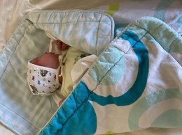 В больнице Мечникова женщина с пневмонией родила здоровую девочку
