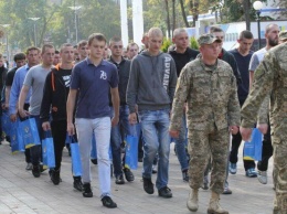 В Харькове суд вынес приговор сбежавшему со срочной службы: штраф и "гуляй дальше"