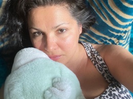 «Разоренные семьи»: Анна Нетребко впала в тоску от неопределенности своего будущего из-за коронавируса