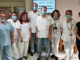 В Израиле волонтеры печатают защитные маски для врачей на домашних 3D принтерах (фото)