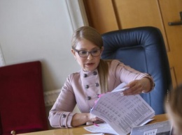 Тимошенко вломилась в правительство и начала угрожать Зеленскому