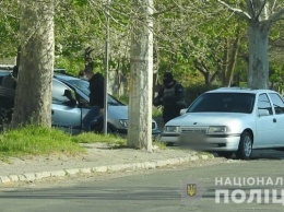 В Херсоне правоохранители задержали преступную группировку, которая совершила разбойное нападение на предпринимателя