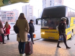 Заробитчанам пора паковать чемоданы: Европа взвыла без рабочих рук - готовы вернуть украинцев хоть сейчас