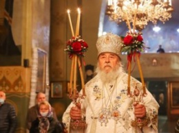 В Светлое Христово Воскресение 2020 года митрополит Ириней возглавил богослужение в Свято-Троицком кафедральном соборе Днепра