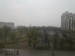 Харьков принял "эстафету" - город затянул едкий дым, горожане бьют тревогу