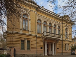 В Симферополе мошенники «сэкономили» 1,5 млн на реставрации исторического здания