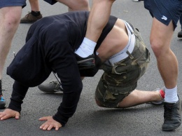 В Киеве подростки жестоко избили ногами ветерана АТО и оказались в изоляторе: фото