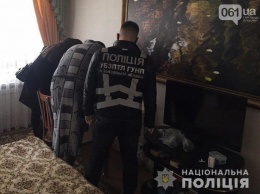 В Запорожье задержали мужчину, который занимался сутенерством и искал клиентов в саунах