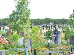 В Днепре закрывают для посещения кладбища