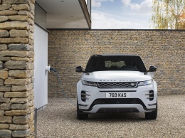 Land Rover выпустил на рынок два новых подключаемых гибрида